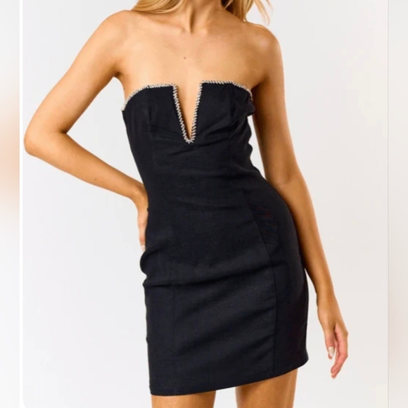 Blue Blush Dresses & Skirts - Black Strapless Mini Dress